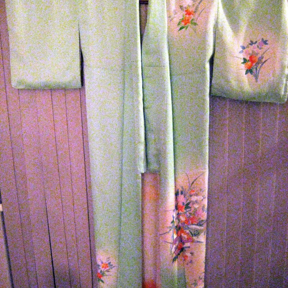 Vintage 100% silk Kimono imported from Kyoto Japan Tomesode